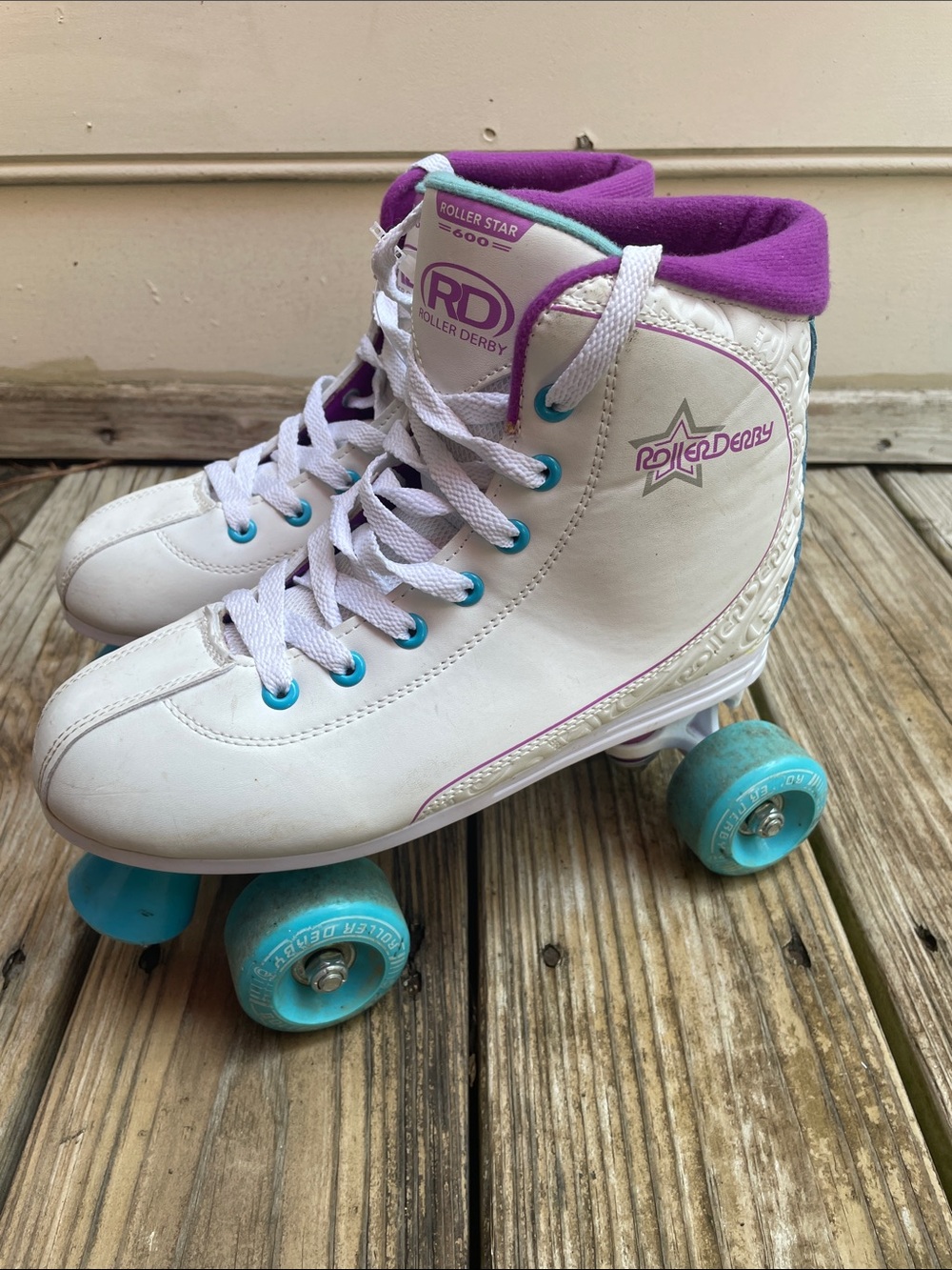 Roller Derby Roller Star 600 White Purple Quad Roller Skates Size 8